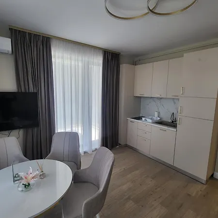 アパート Sunrise La Mare Mamaia Nord コンスタンツァ