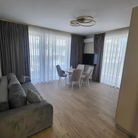 Sunrise La Mare Mamaia Nord アパート *