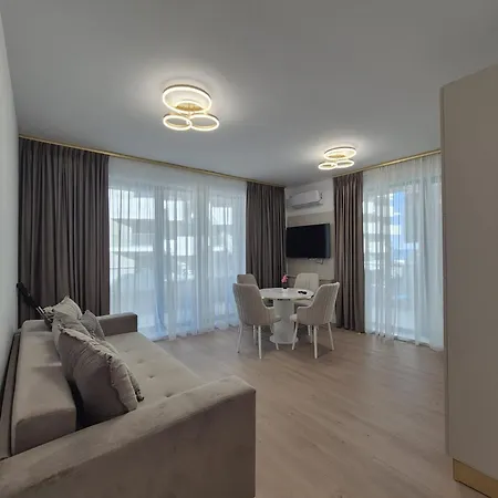 Sunrise La Mare Mamaia Nord アパート コンスタンツァ